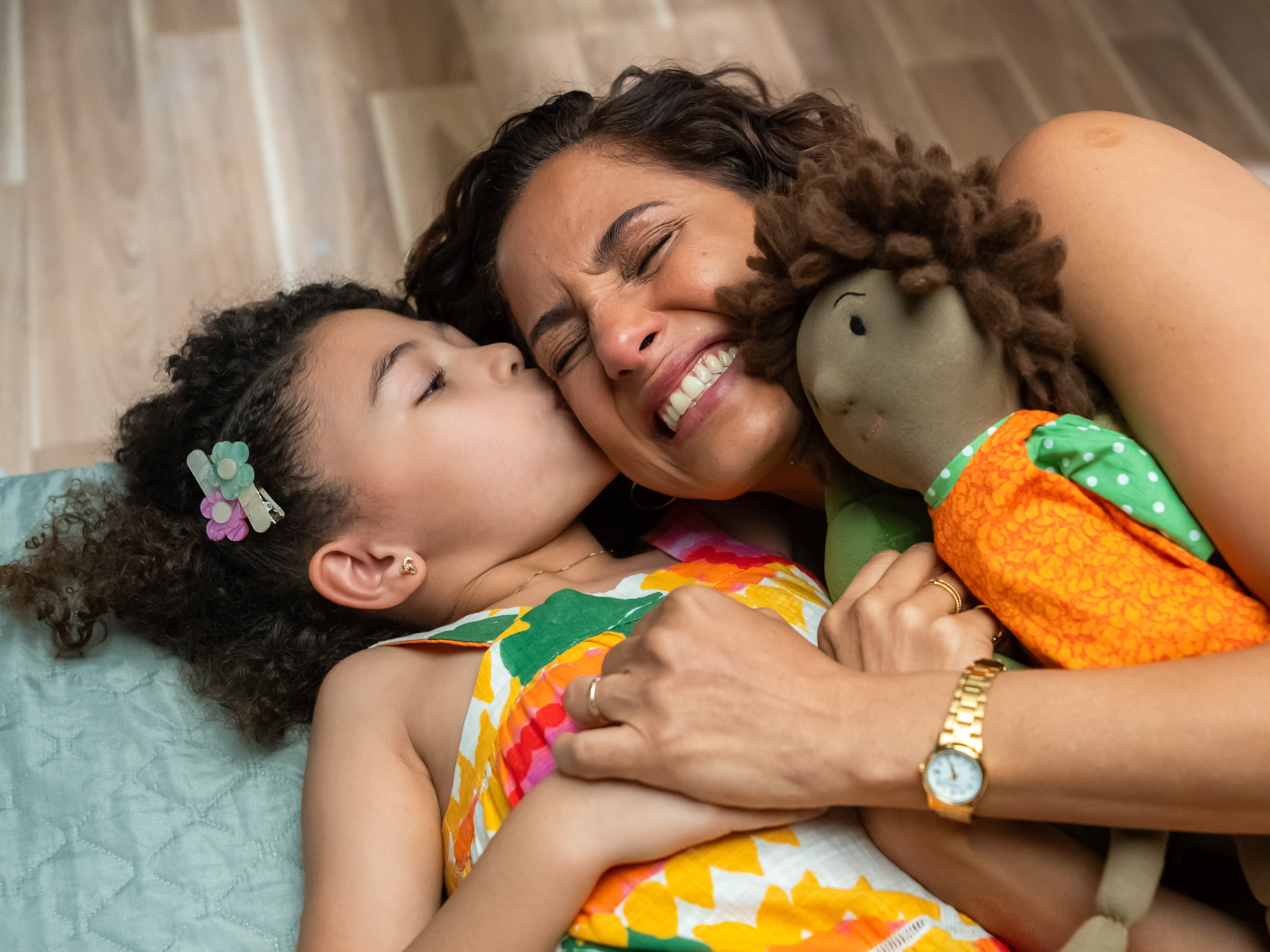 Resumo de Dona de Mim de 22 a 27 de dezembro tem Sofia envolvida em golpe de Ellen