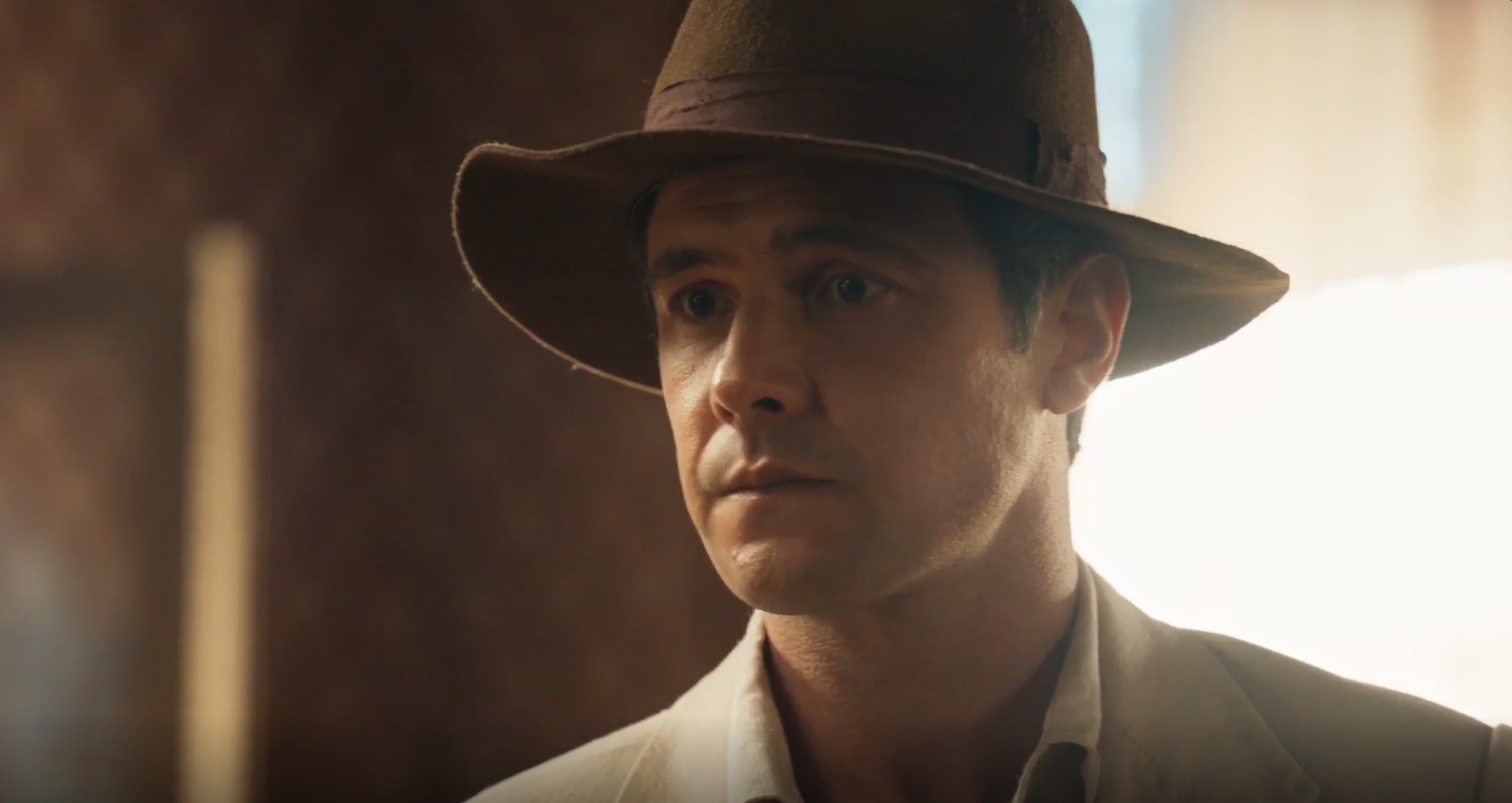 Resumo de Êta Mundo Melhor! de 22 a 27 de dezembro tem invasão à mansão de Candinho