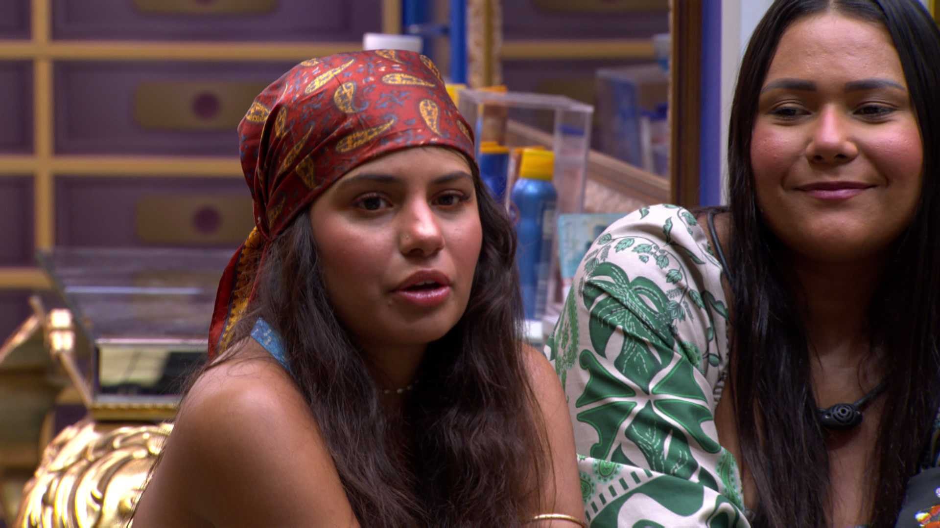 Anjo Gabriela imuniza Chaiany durante a formação do 5º Paredão do BBB 26