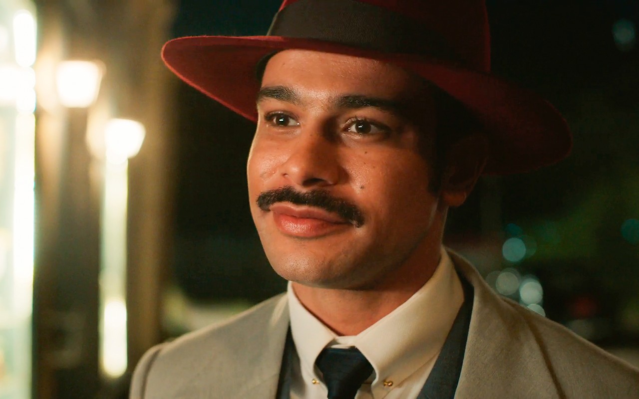 Lourival Piseli, personagem de Sérgio Malheiros, promete mudar vida de Dita em Êta Mundo Melhor!