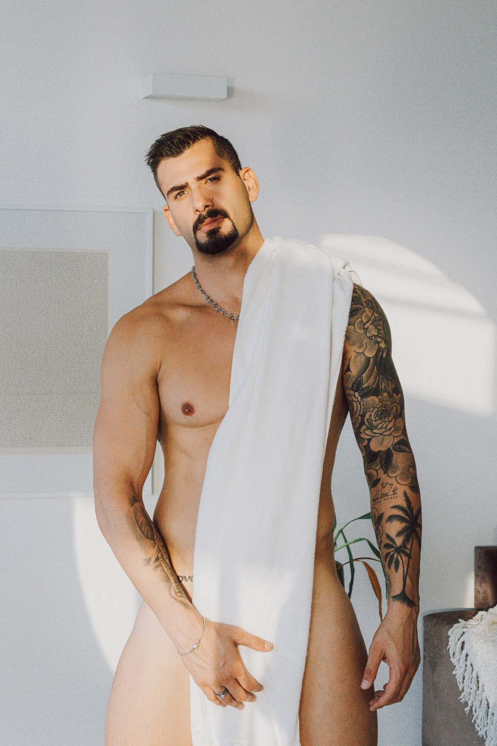 Nizam também criou um perfil em uma plataforma de venda de conteúdo sensual — Foto: Divulgação