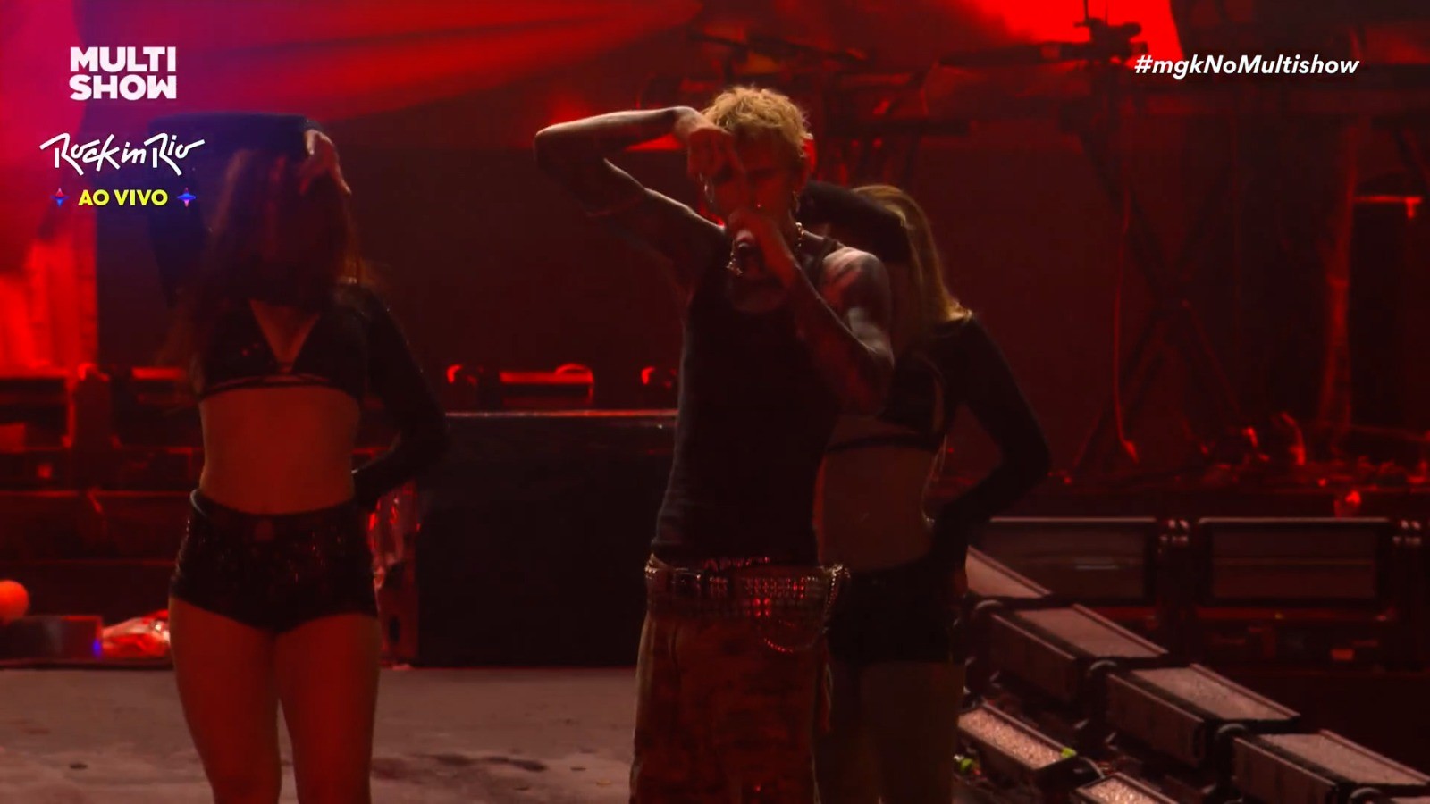 MGK desabafa e emociona fãs no Rock in Rio: 'Eu amo vocês'