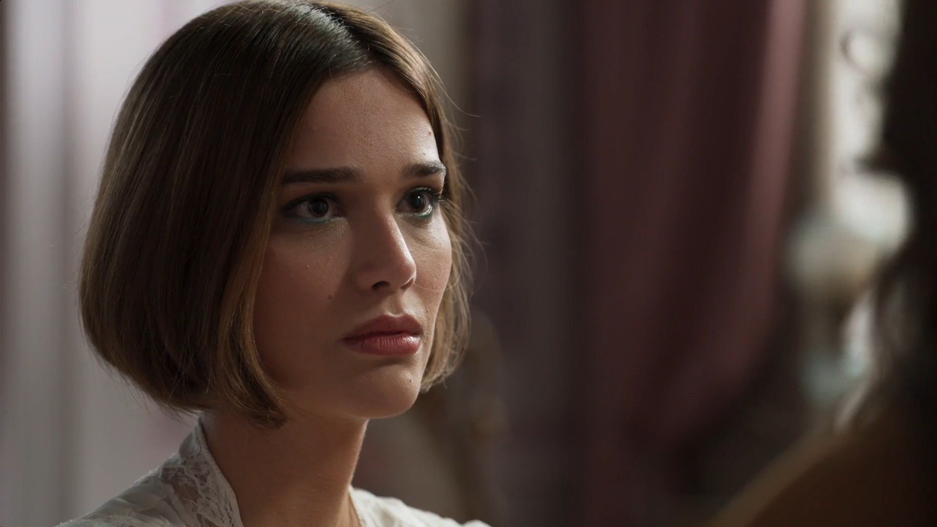 Em A Nobreza do Amor, Virgínia tenta amedrontar em Alika, mas se humilha: ‘Tudo isso por causa de um homem?’