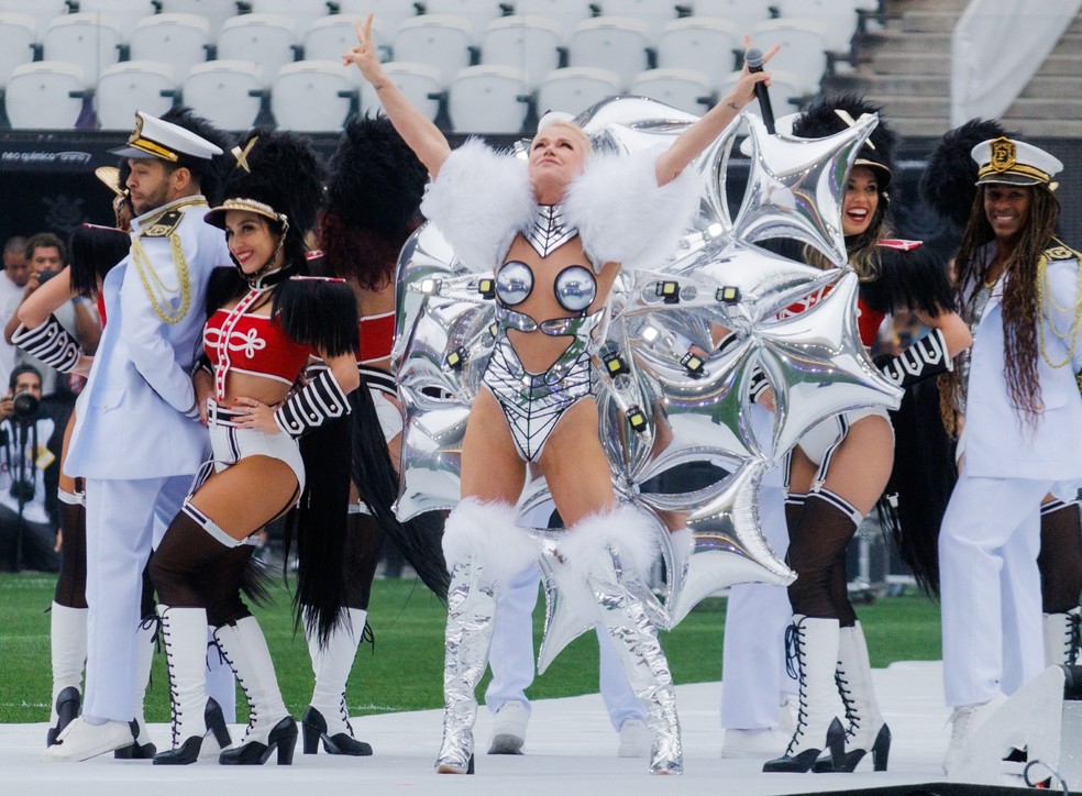 Xuxa no Futebol da Esperança — Foto: brazil news