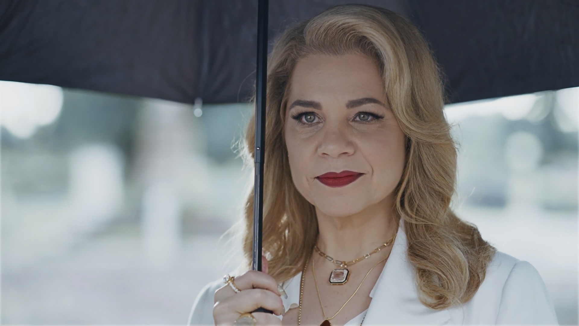 Pilar prepara nova armadilha para Adriana em Quem Ama Cuida
