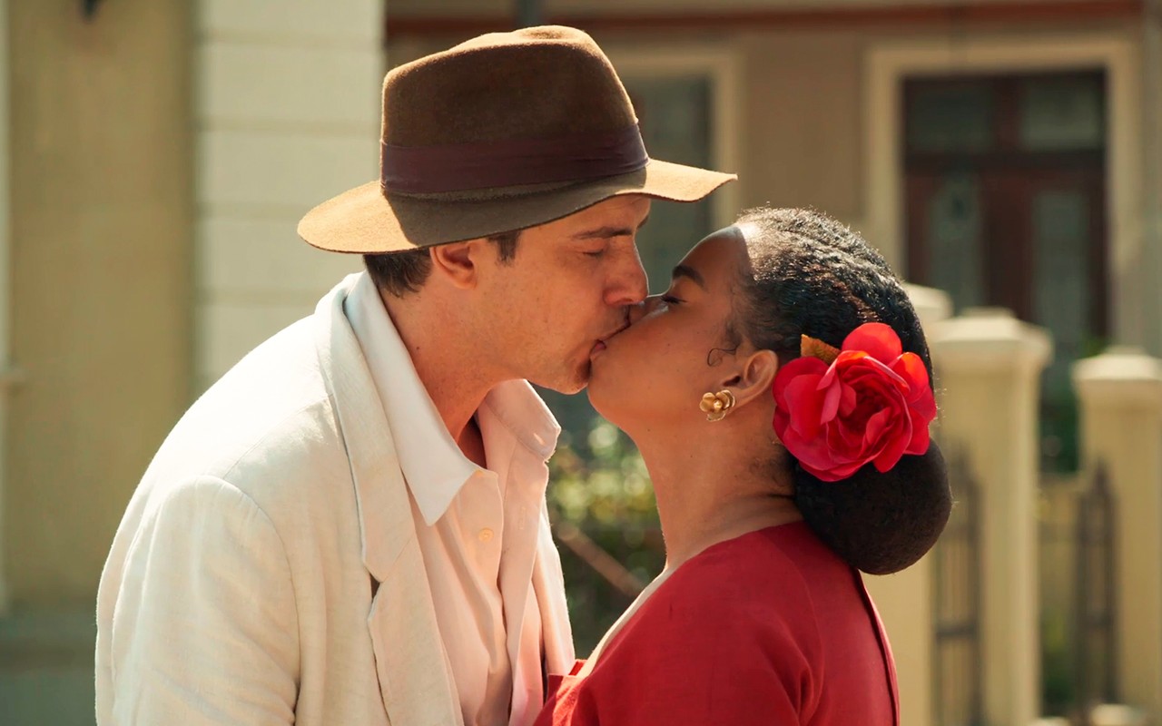 Êta Mundo Melhor!: Dita enfrenta Manoela por amor a Candinho e avisa que vai trabalhar no Dancing