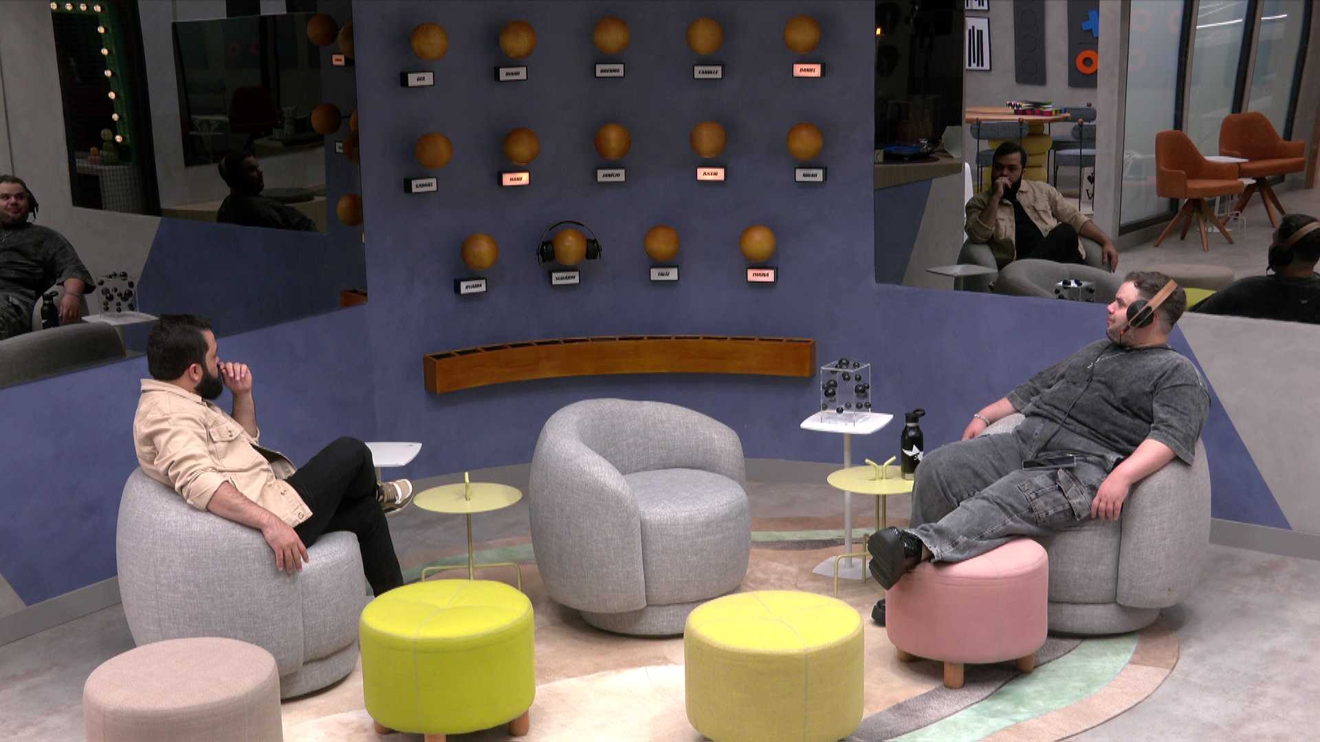 Finalistas do Estrela da Casa, Daniel Sobral e Hanii trocam elogios: 'Você me surpreendeu'