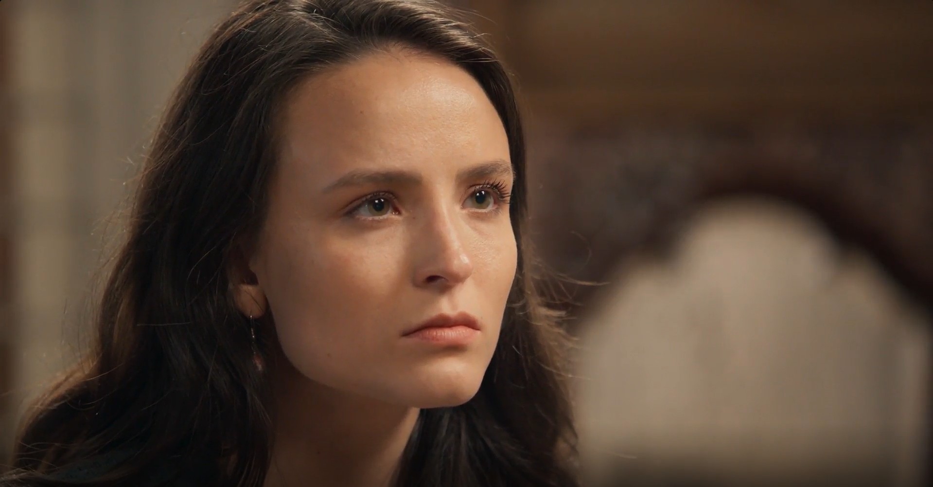 Em Êta Mundo Melhor!, Túlio tem ataque de ciúmes e Estela avisa: ‘Não admito ser controlada’