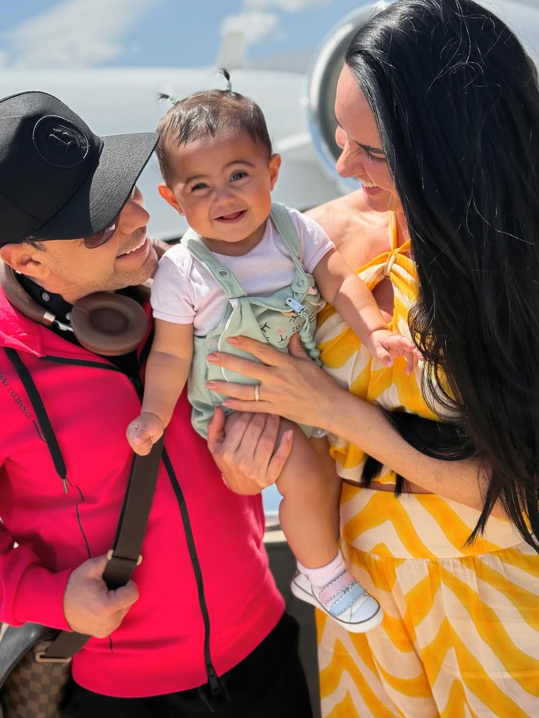 Graciele Lacerda comemora primeiro Dia das Crianças com a filha, Clara