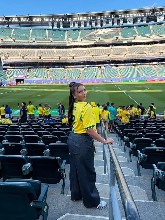 Matheus Cunha faz gol para a Seleção Brasileira na Copa do Mundo e esposa, Gabriela, comemora; veja reação