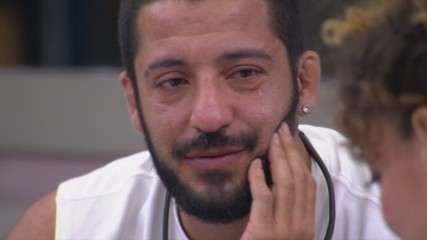 Participantes treinam interpretação de músicas com Laila Garin: confira os vídeos