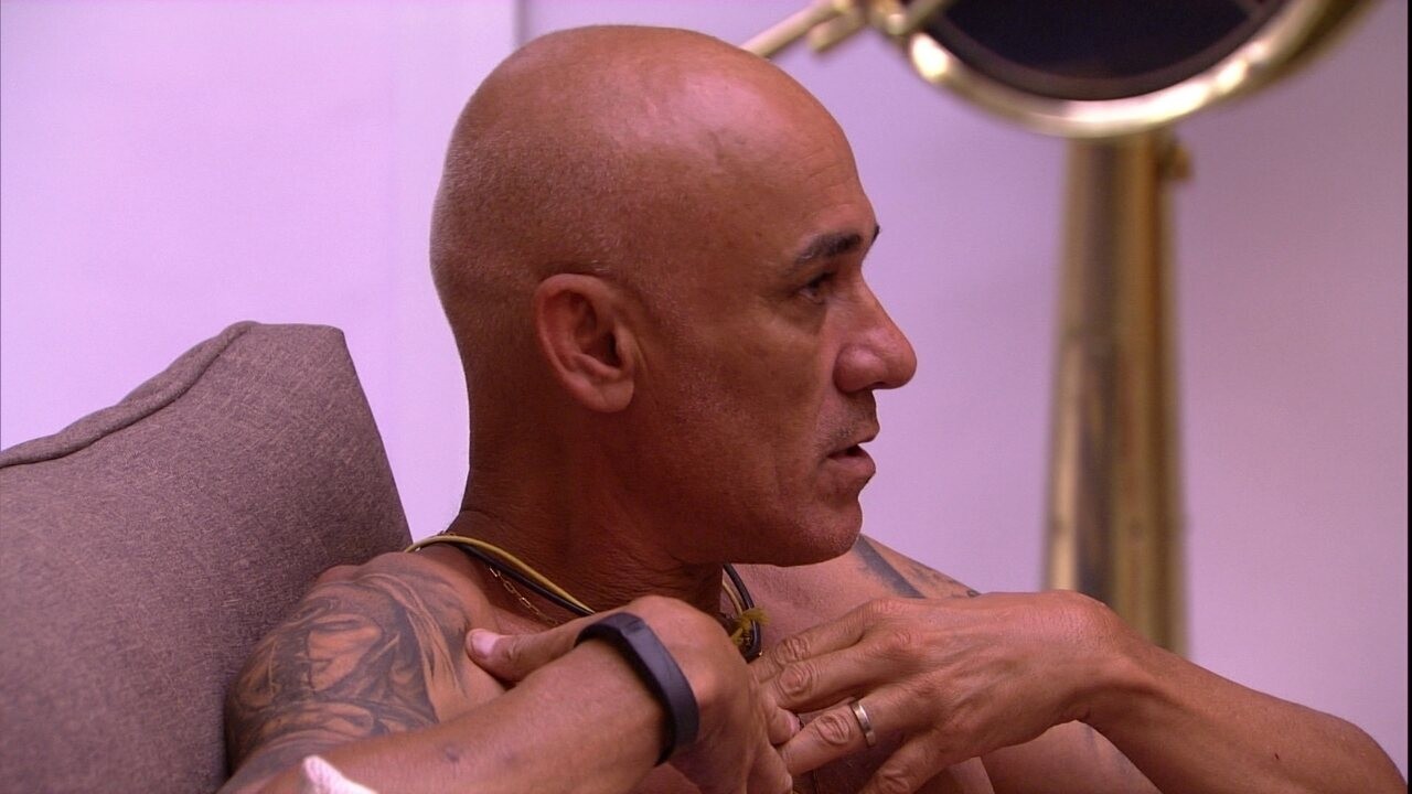 Ayrton dispara para brothers: 'Respeitem a minha opinião' | Gshow