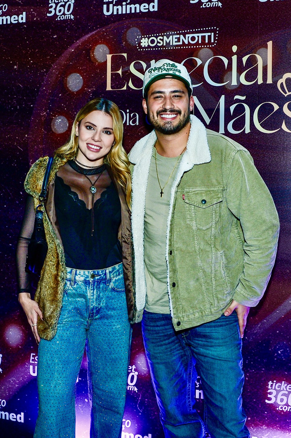 Matheus Vargas vai com a nova namorada Raphaela Tolotti ao show de César e Fabiano Menotti — Foto: Brazil News