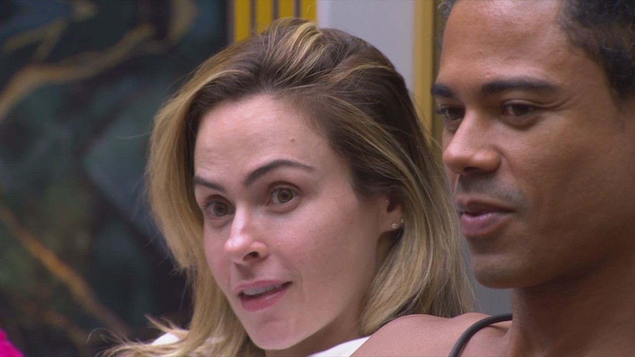 Ana Paula Renault opina sobre Jonas Sulzbach: 'Sabe que seduz no olhar'