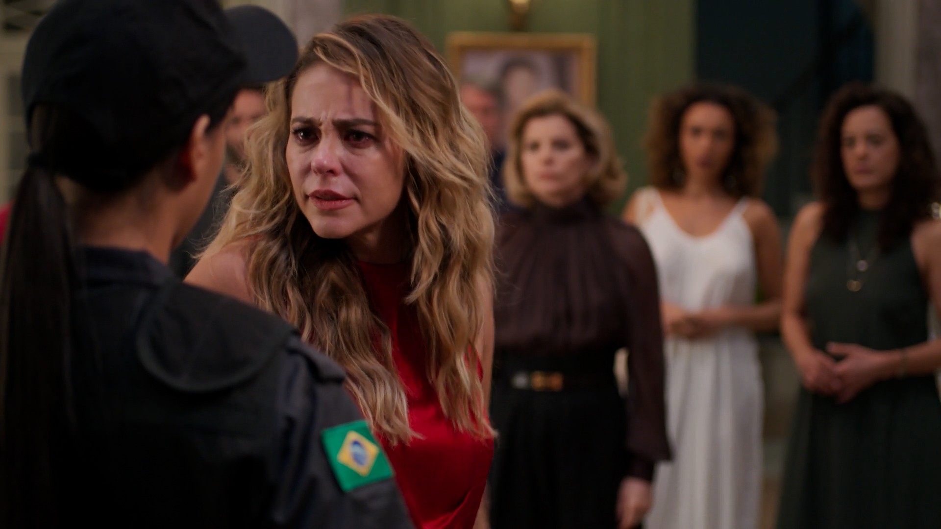 Vale Tudo: Heleninha tem nova recaída e choca família ao ser resgatada pela polícia