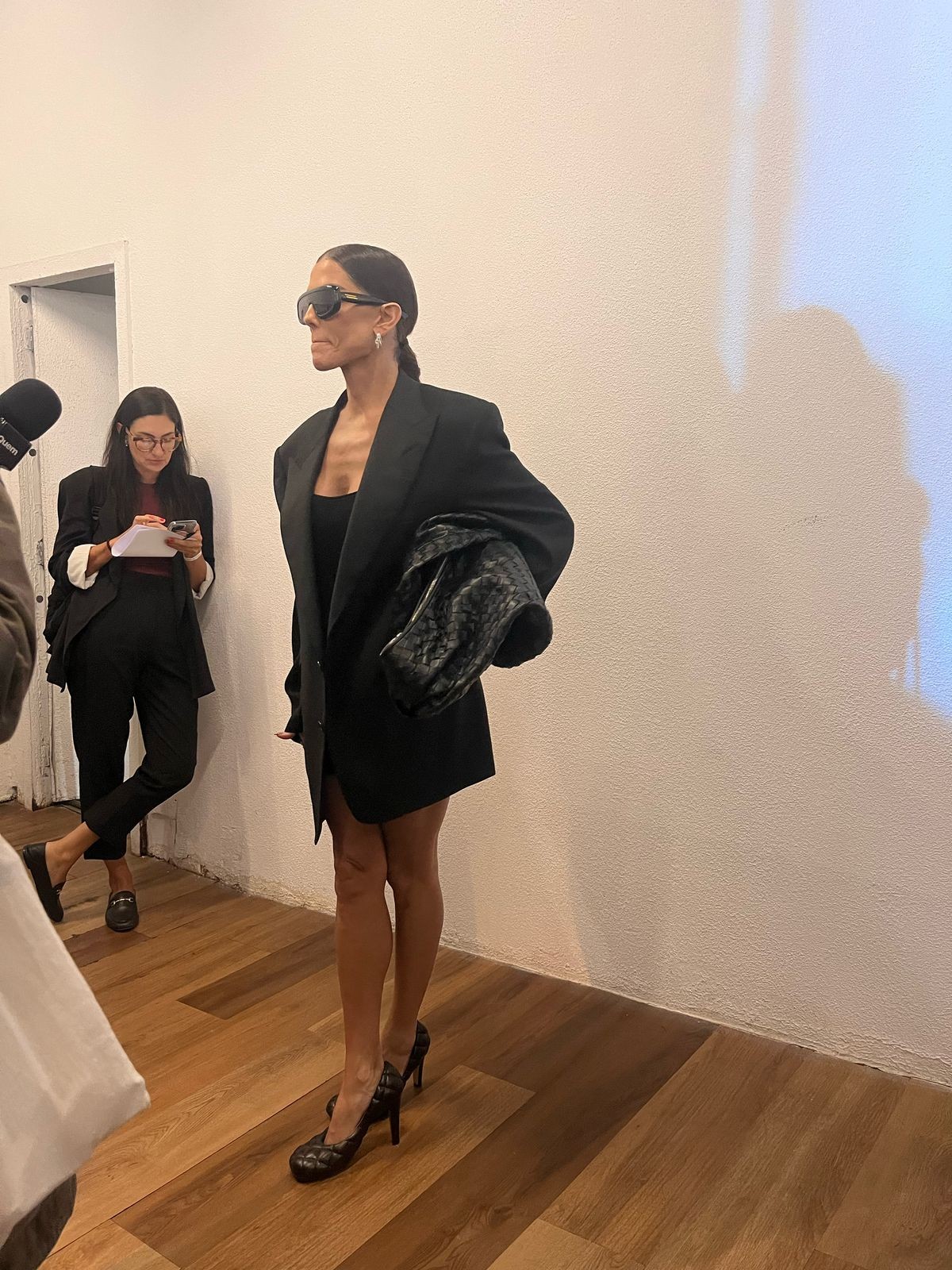 Deborah Secco prestigia SPFW e fala sobre namoro discreto com Dudu Borges: 'Não terão muitas informações'