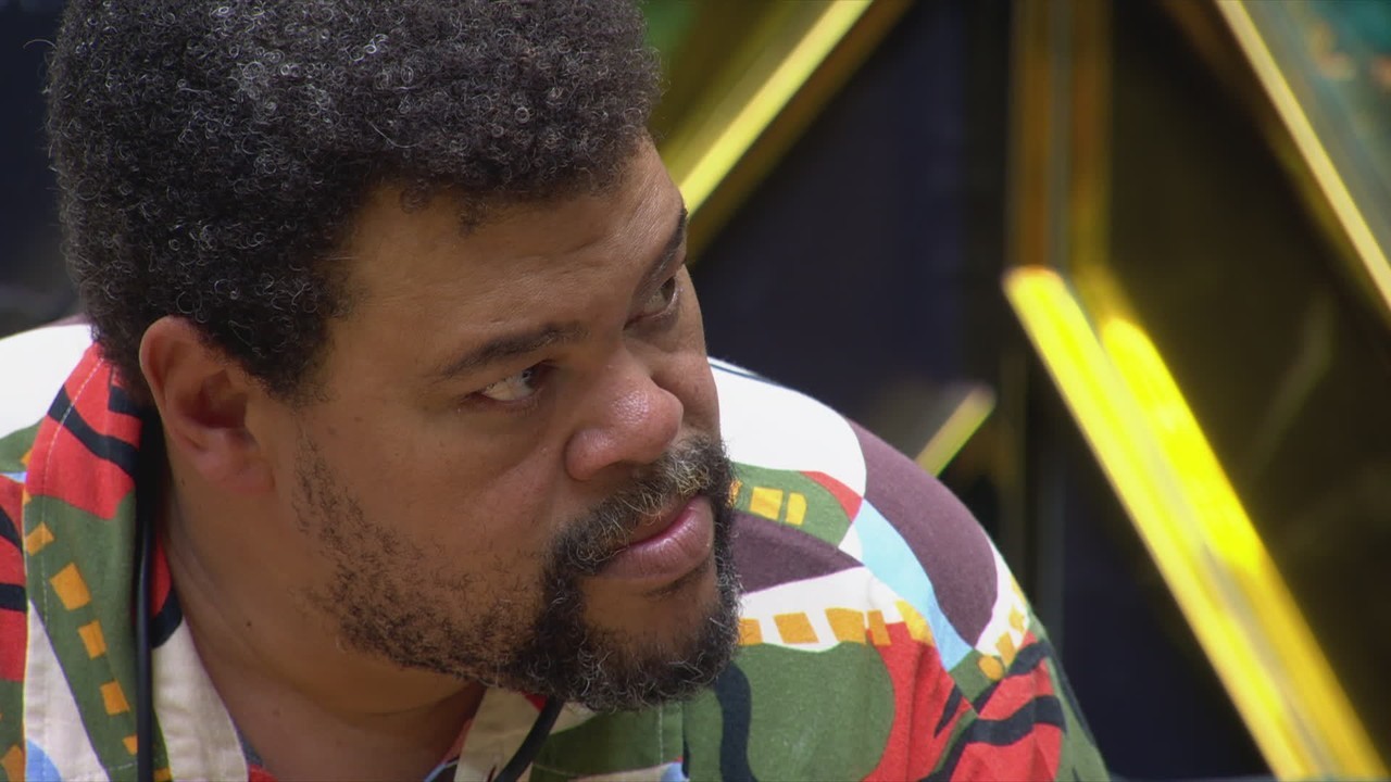 Babu Santana comemora retorno de Breno e Juliano Floss: 'Ia ficar muito doido o nosso jogo'