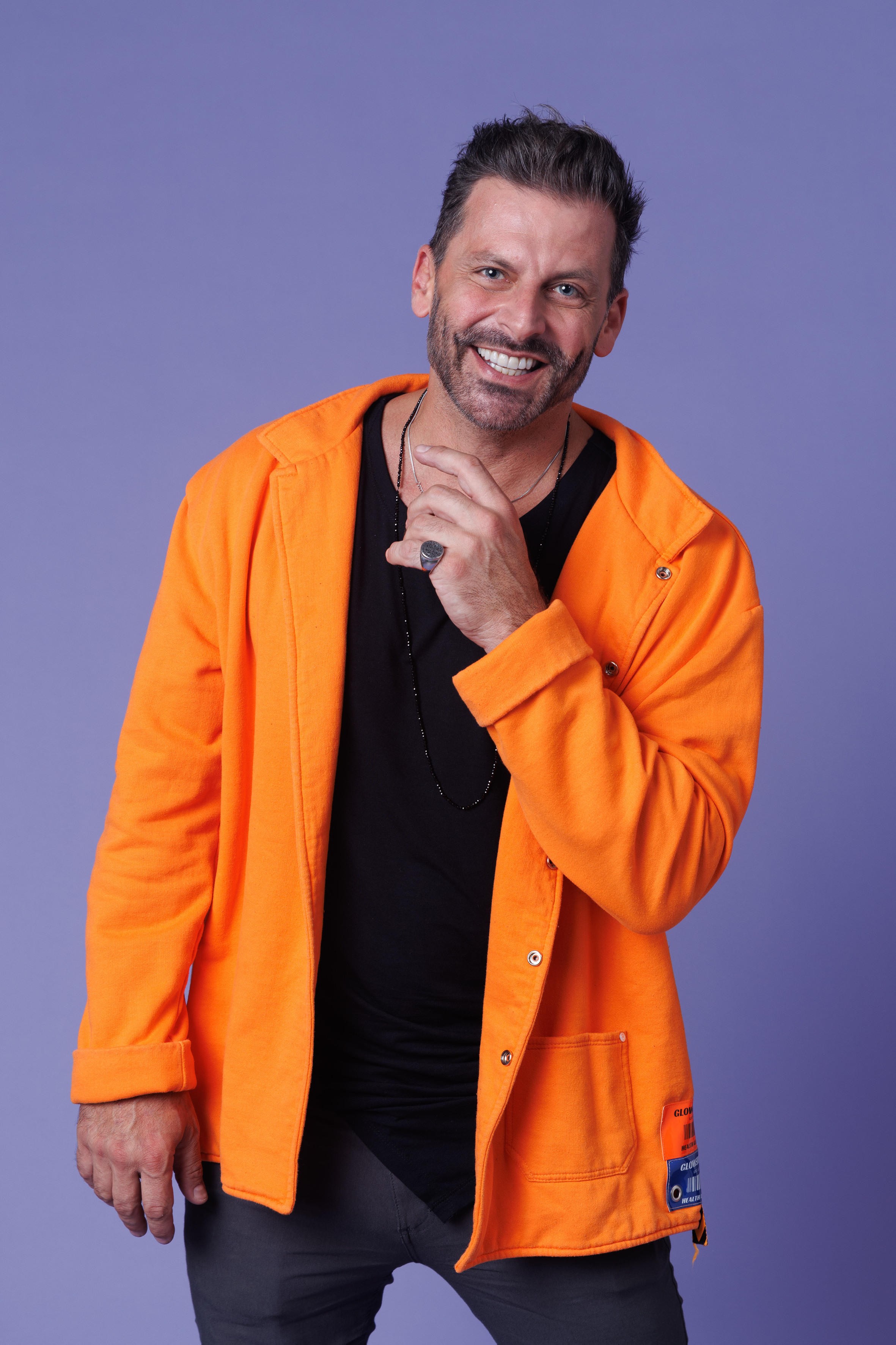 Henri Castelli, do BBB 26, já foi confundido com astro de Hollywood e tem tatuagem para time do coração