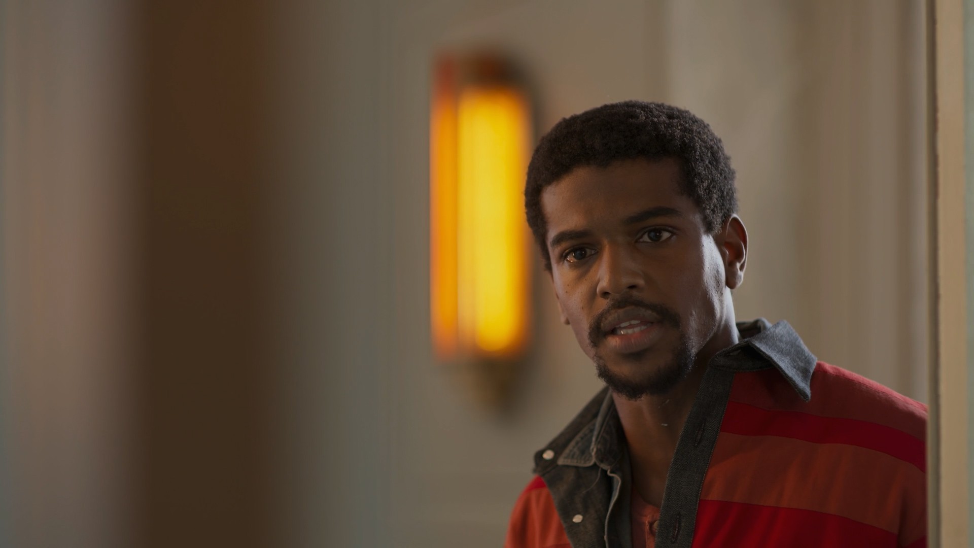 A Nobreza do Amor: Alika faz revelação a Tonho e deixa o rapaz chocado