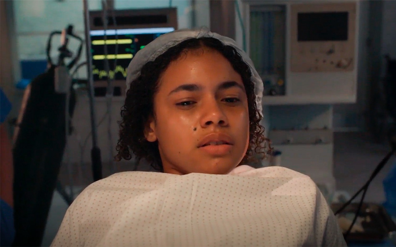 Em Três Graças, Jorginho ouve choro da filha de Joélly e vibra: ‘Nasceu’