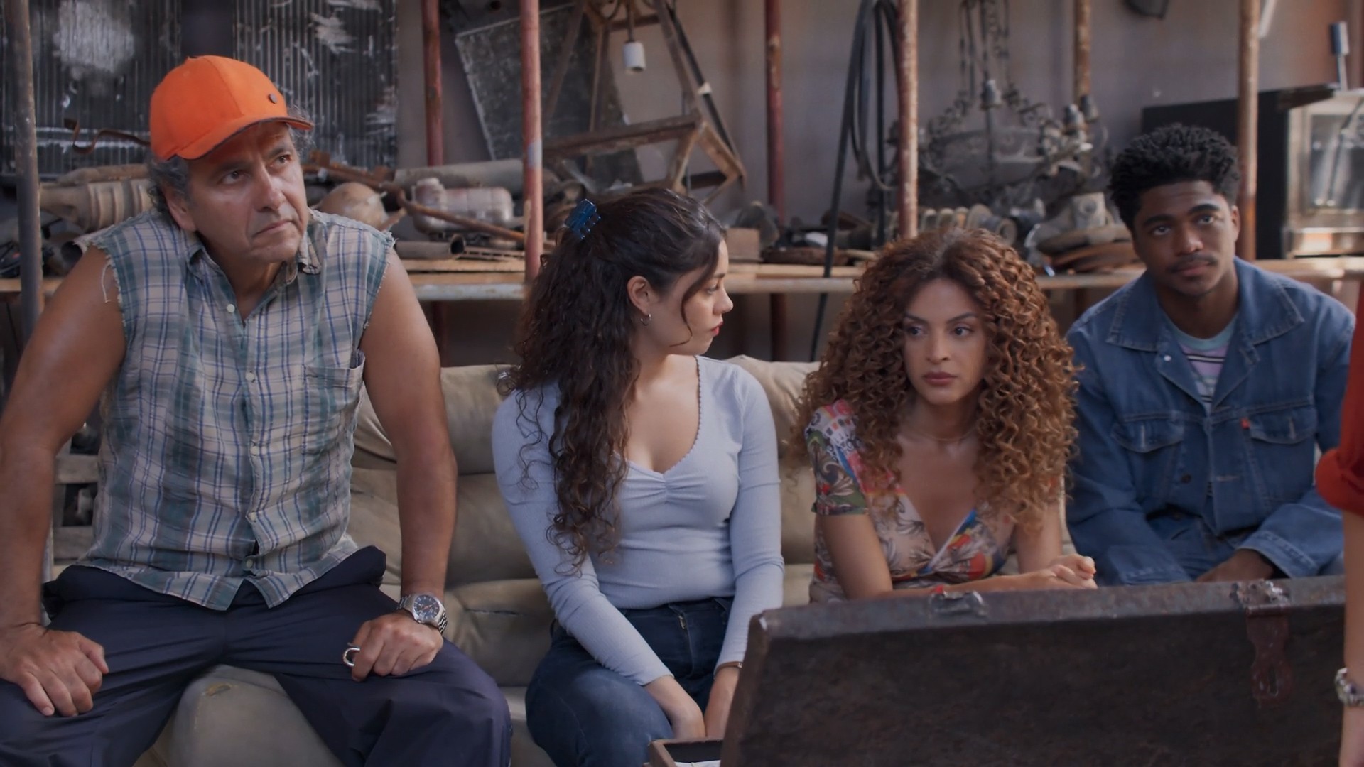 Três Graças: grupo monta plano para troca de remédios sem levantar suspeita