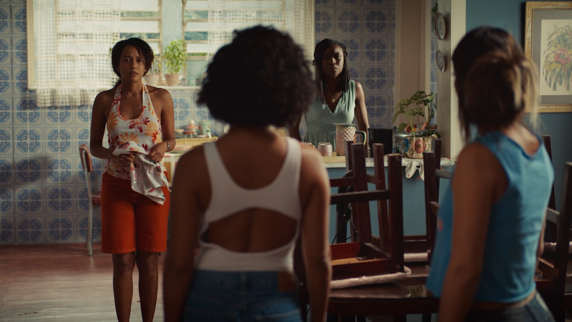 Em Vale Tudo, Raquel é humilhada por Fátima, que detona a mãe: 'Cara de pobre'