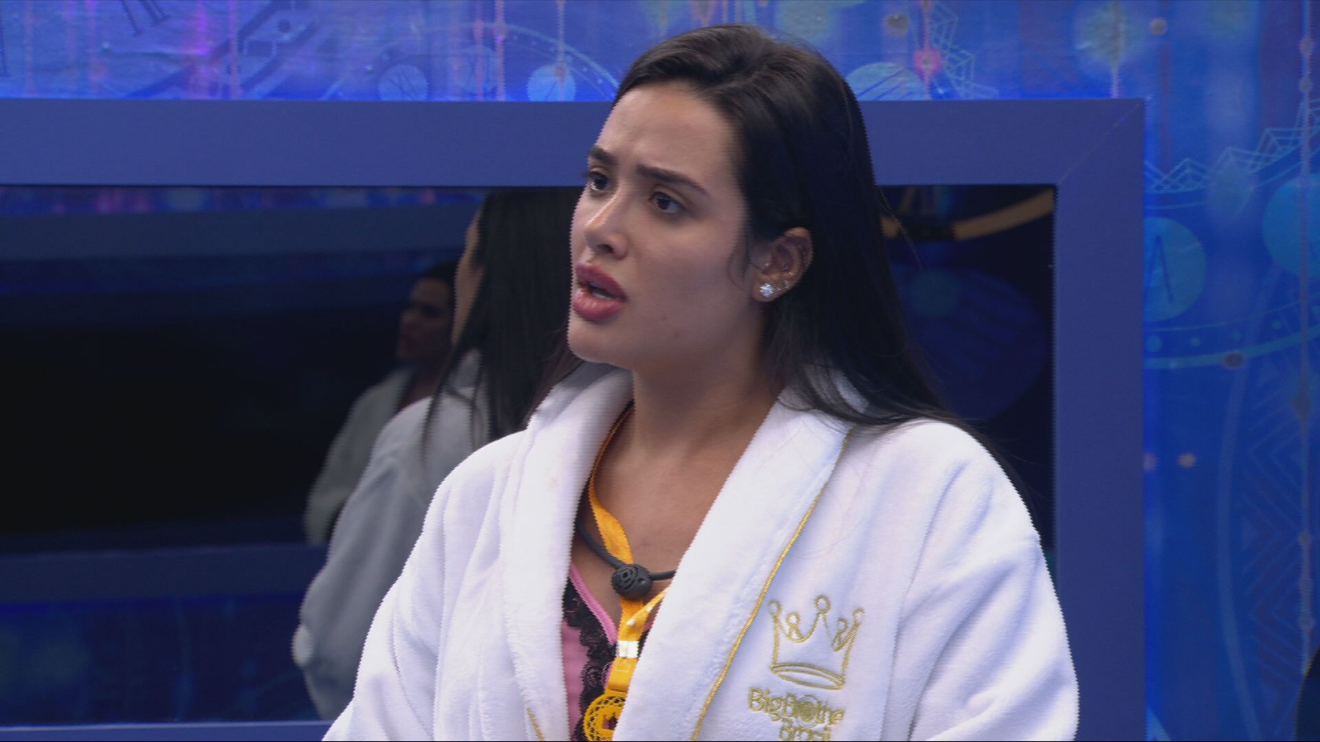 Jordana discute com Ana Paula Renault após ouvir conversa no corredor