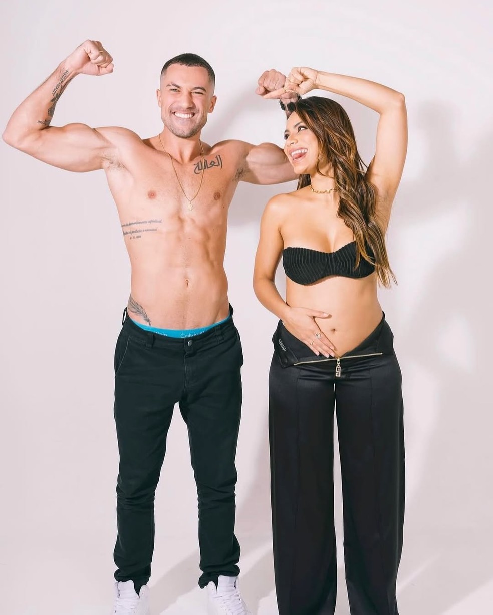 Ricardo Vianna lembra ensaio de gravidez com Lexa no Dia dos Nmaorados — Foto: Reprodução/Instagram