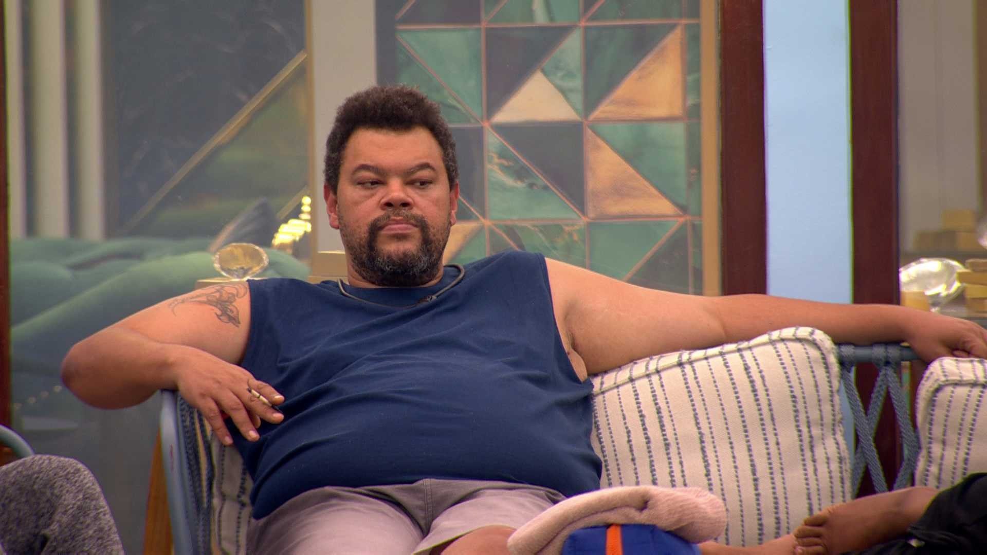 Babu Santana sugere 'se tornar' foco de Juliano Floss: 'Vocês estão com dúvida?'