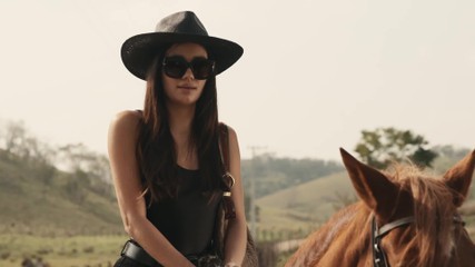 Eliana propõe aliança a Kika