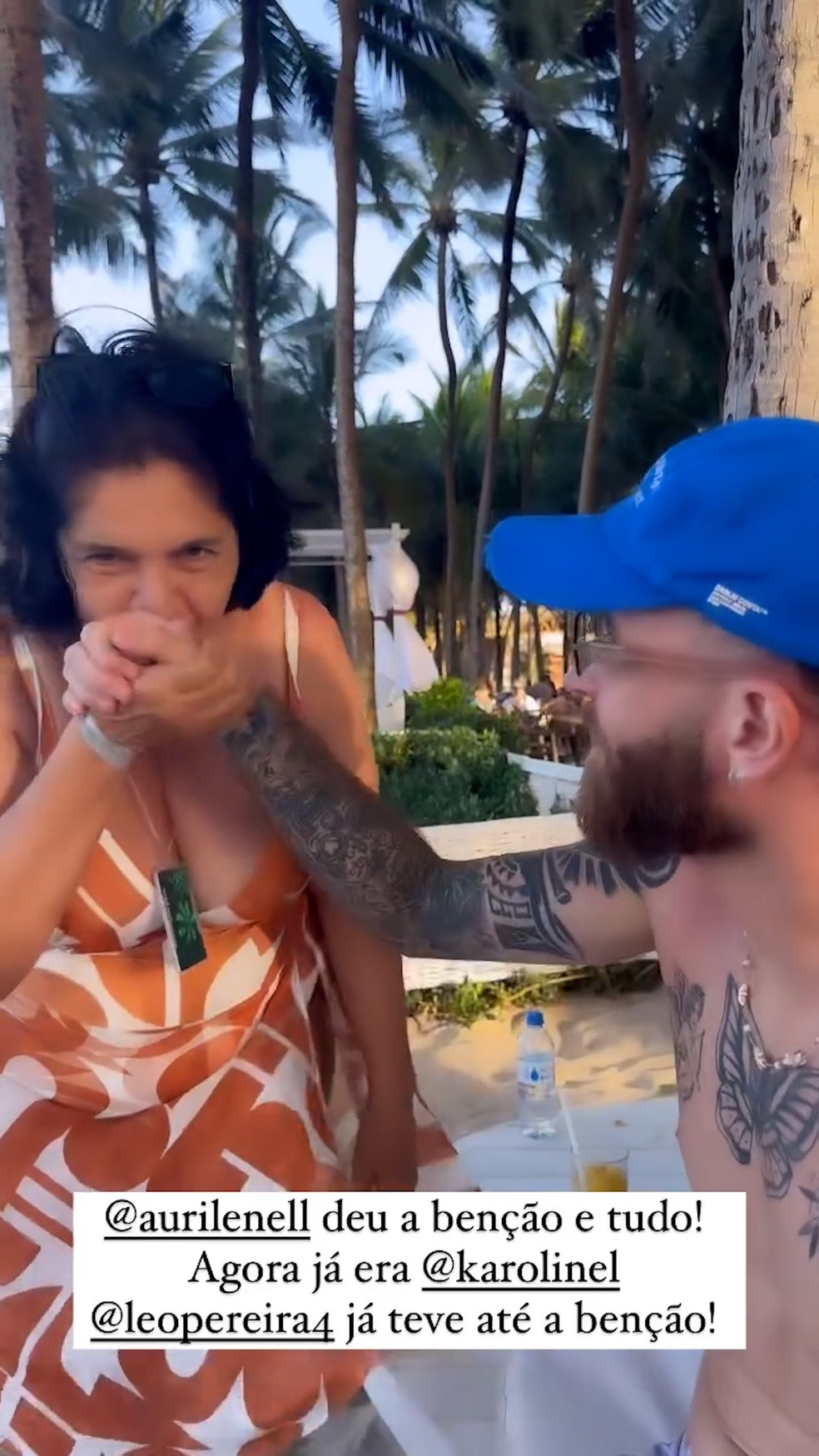 Mãe de Karoline Lima concede a mão da filha a Léo Pereira — Foto: Reprodução/Instagram