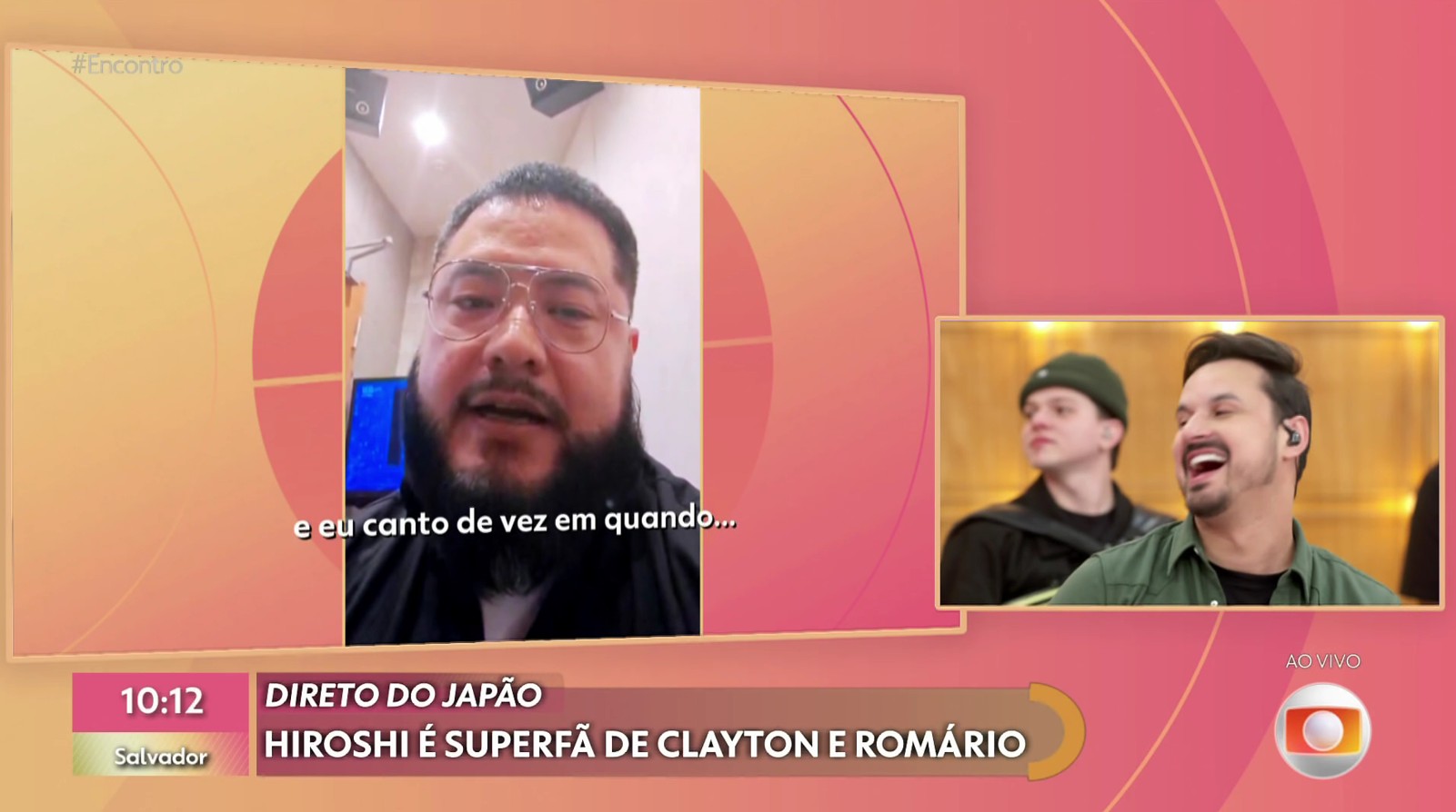 Clayton & Romário ganham homenagem de fã japonês que veio ao Brasil para shows