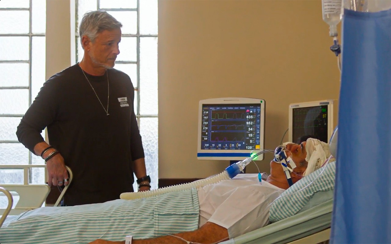 Dona de Mim: Ricardo acorda do coma e questiona se Jaques tentou matá-lo