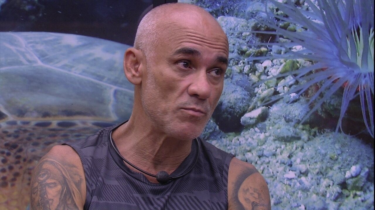 Ayrton conta para brothers: 'É muito ruim ficar sozinho aqui' | Gshow