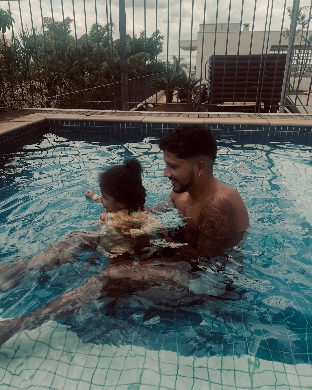 Yuri Lima compartilha vídeos com Nala