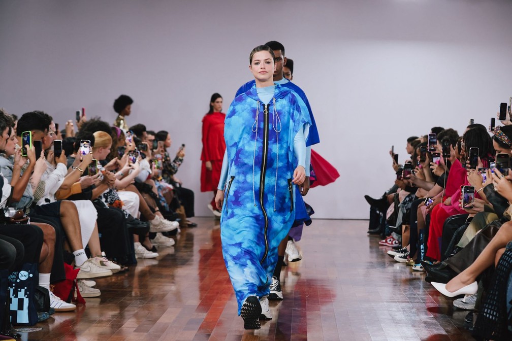 SPFW N57: Agatha Moreira e Rodrigo Simas brilham em desfile da