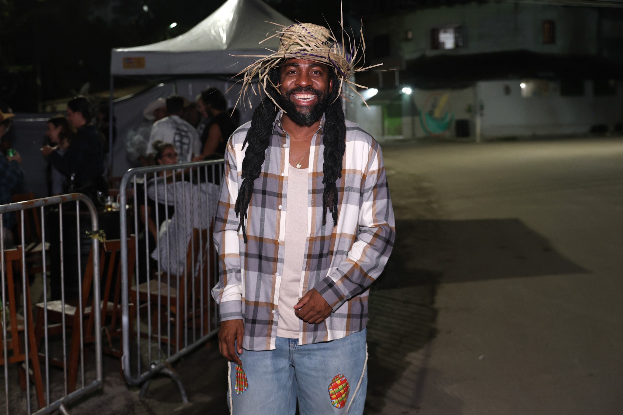 Lázaro Ramos, Duda Santos e mais famosos curtem festa junina de A Nobreza do Amor