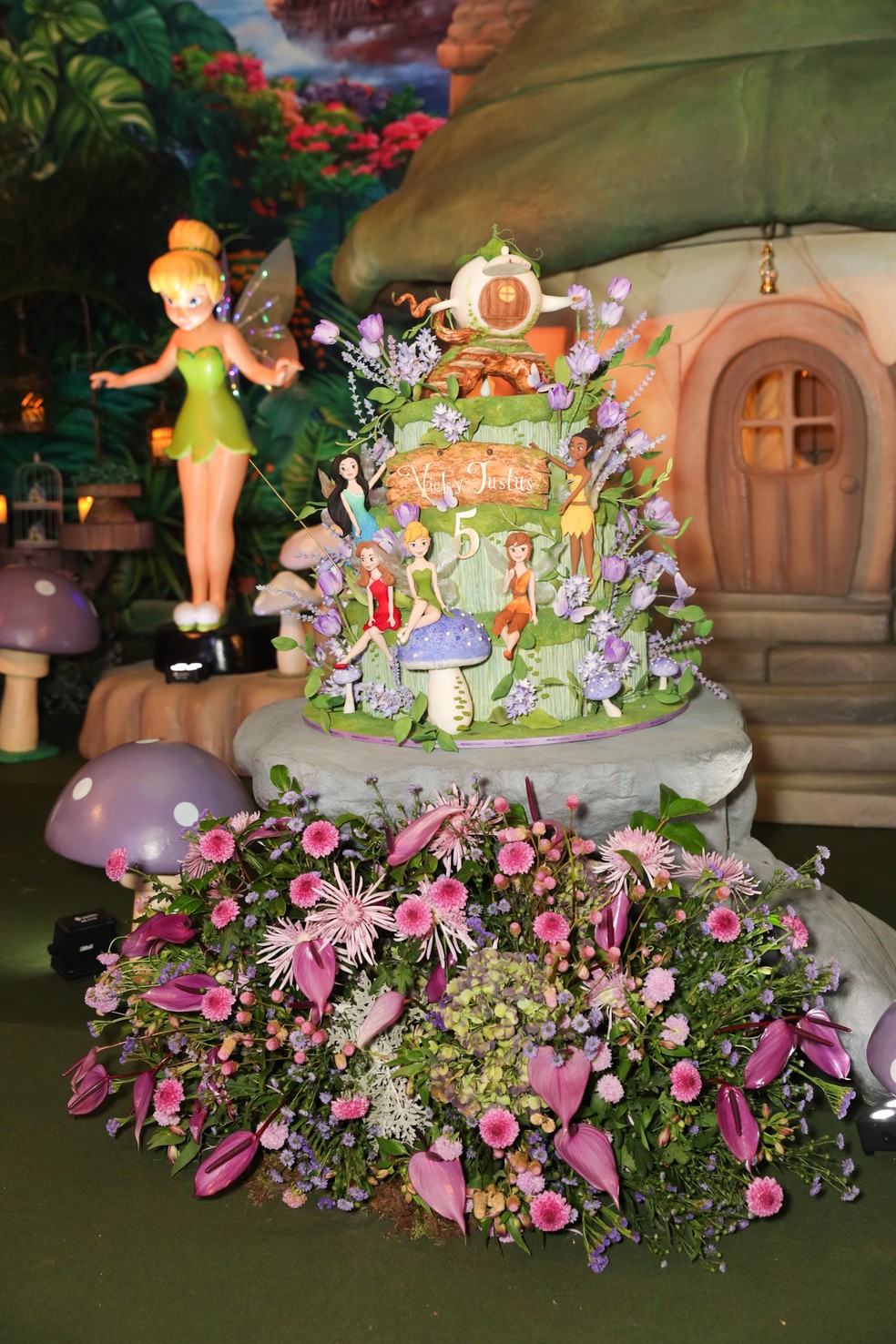 Bolo Vicky Justus — Foto: Lucas Ramos / Brazil News