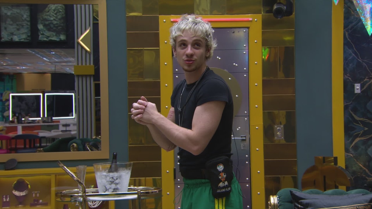 Juliano Floss fala sobre Marina Sena antes da Final do BBB 26: 'Preciso ver minha namorada'