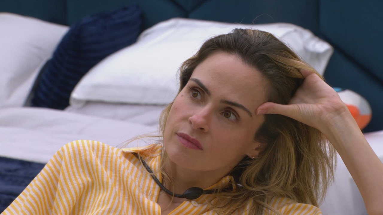 Ana Paula Renault se emociona ao citar seu pai: 'Ele sabe exatamente quem eu sou'