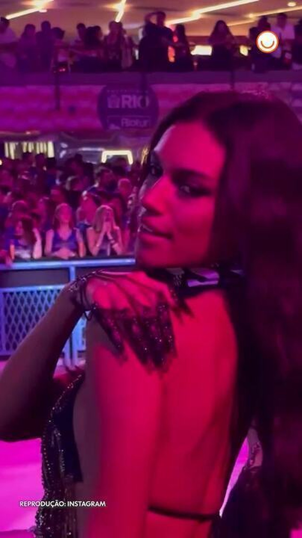 Alane Dias compartilha foto com Francisco Gil em álbum de despedida de Carnaval