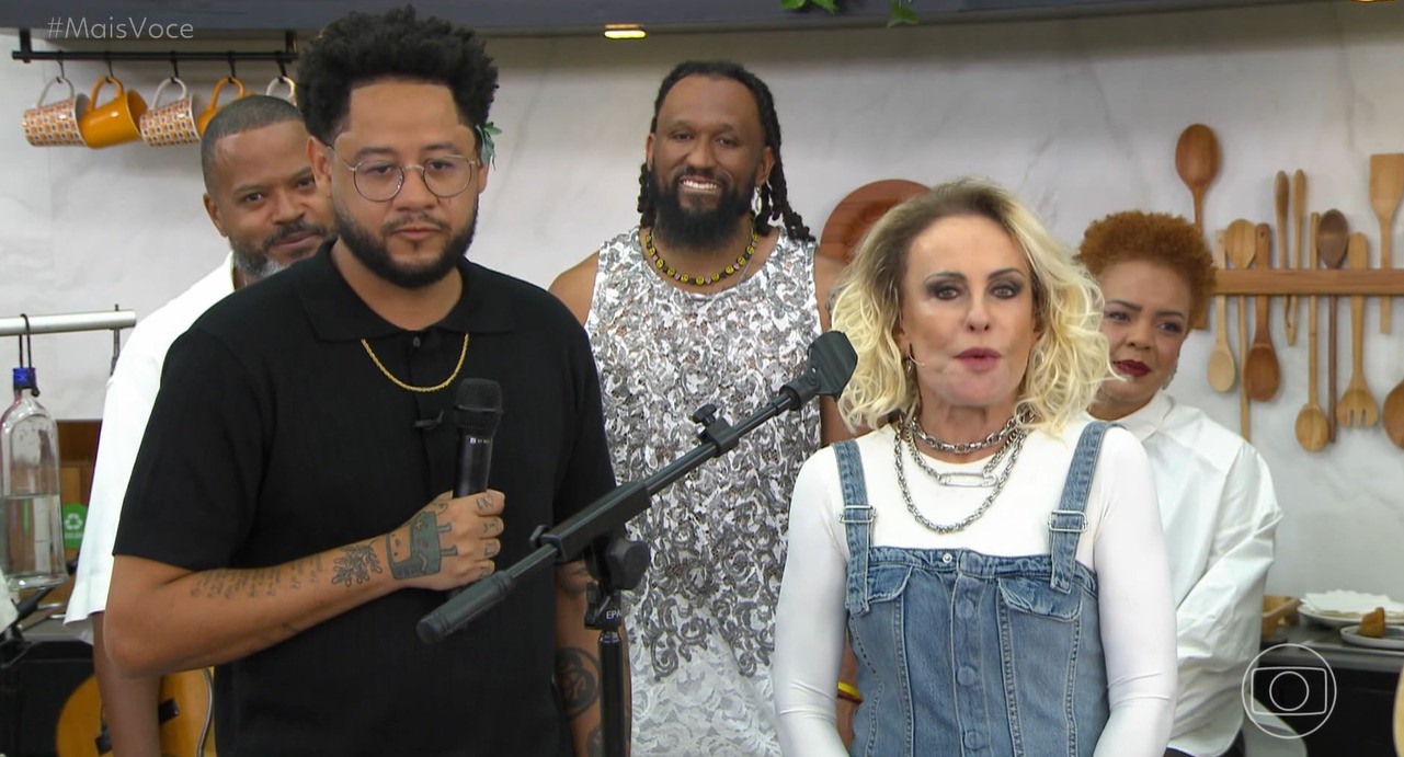 Emicida desabafa sobre luto após a morte da mãe, em 2025: 'Como se o céu não existisse'