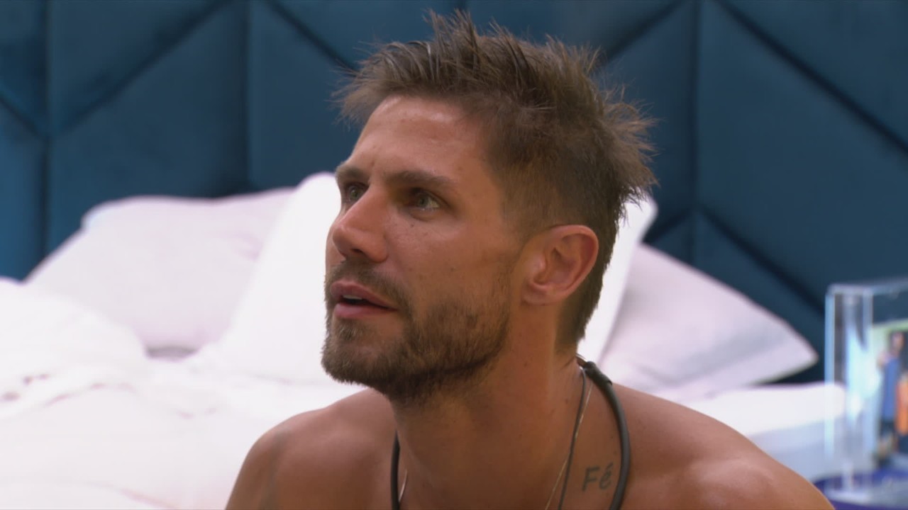 Jonas Sulzbach usa Central do Líder para ouvir conversa de Milena com Ana Paula Renault e reage: 'Idiota'