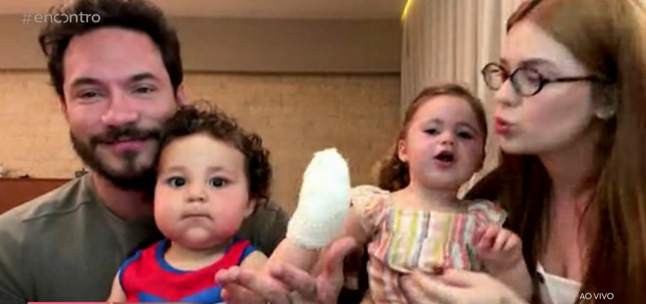 Viih Tube e Eliezer dão detalhes da queimadura sofrida pelo filho: 'Aquele sustão'
