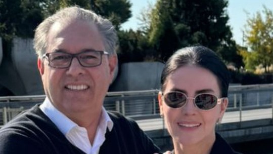 Lisandra Souto faz rara apario com o marido em Nova York