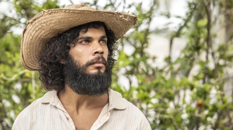 O ator Jorge Florêncio interpreta Jesus em “Amor perfeito” — Foto: João Miguel Júnior/Rede Globo