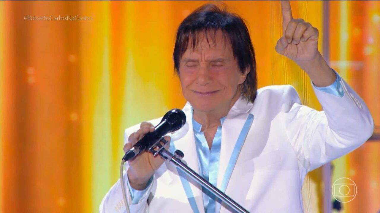 Roberto Carlos troca letra de 'Amigo' para homenagear Erasmo Carlos