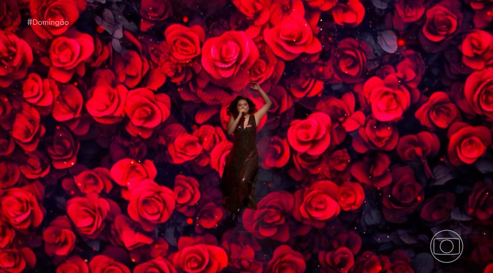 Quadro com Milton Cunha tem performance emocionante no Domingão