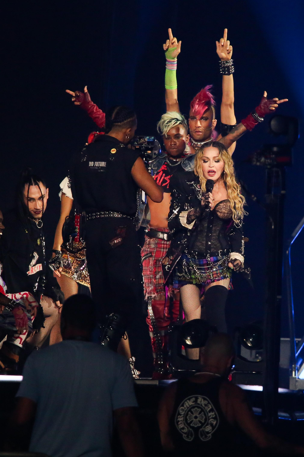Madonna ensaia na véspera de seu show — Foto: Dilson Silva / AgNews