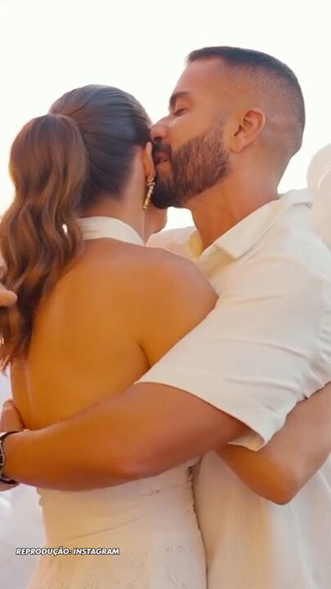 Mais um Carnaval como vovô! Bell Marques se emociona ao descobrir sexo do terceiro neto